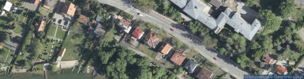 Zdjęcie satelitarne 11 Listopada ul.