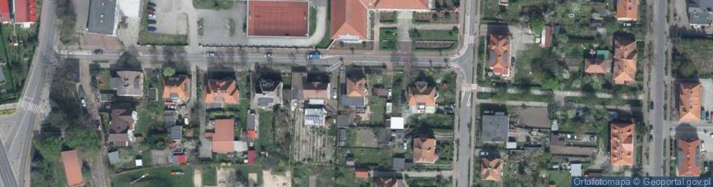 Zdjęcie satelitarne 11 Listopada ul.