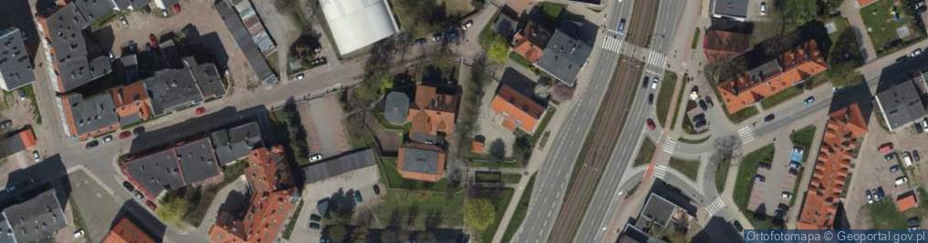 Zdjęcie satelitarne 12 Lutego ul.