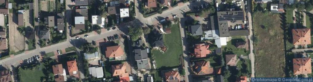 Zdjęcie satelitarne 19 Kwietnia ul.