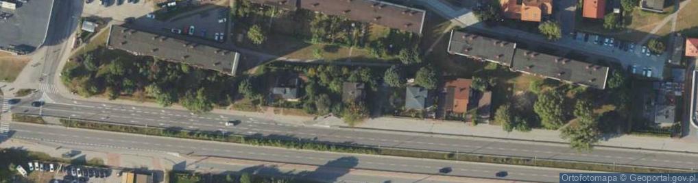 Zdjęcie satelitarne 1 Brygady Pancernej Wojska Polskiego ul.