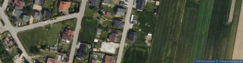 Zdjęcie satelitarne Adamka, ks. ul.