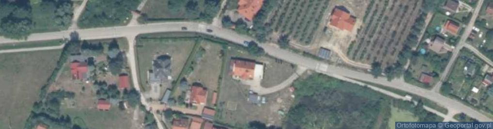Zdjęcie satelitarne Adama i Ewy ul.