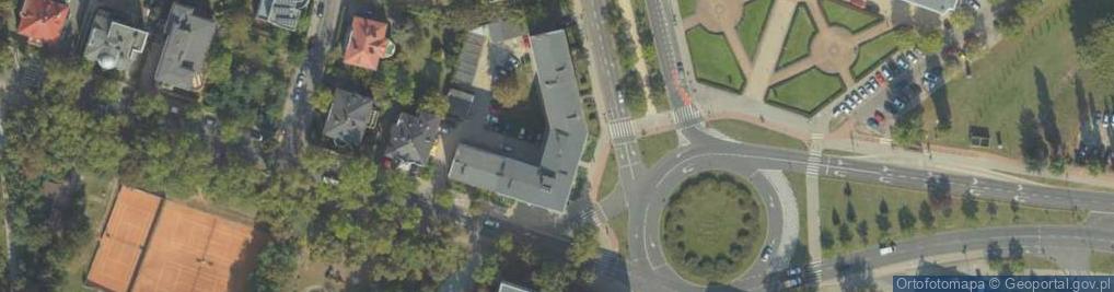 Zdjęcie satelitarne Aleje Ossolińskich al.