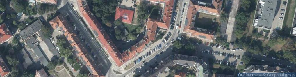Zdjęcie satelitarne Asnyka Adama ul.