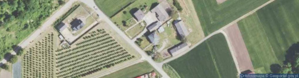 Zdjęcie satelitarne Bazów ul.