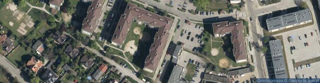 Zdjęcie satelitarne Brzezińska ul.