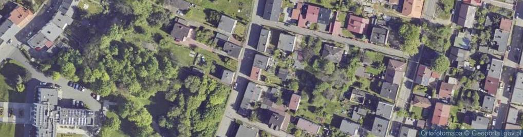 Zdjęcie satelitarne Cmentarna ul.