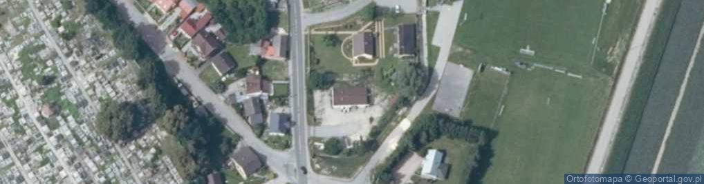 Zdjęcie satelitarne Cmentarna ul.