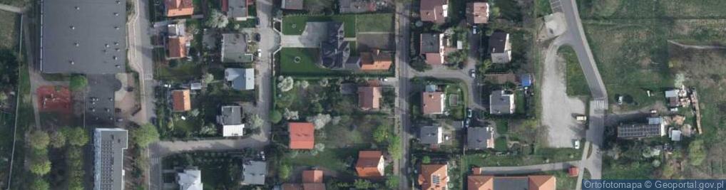 Zdjęcie satelitarne Cmentarna ul.