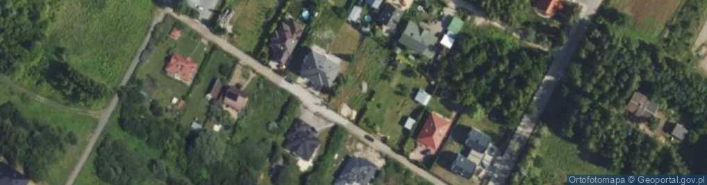 Zdjęcie satelitarne Czerwonej Jarzębiny ul.