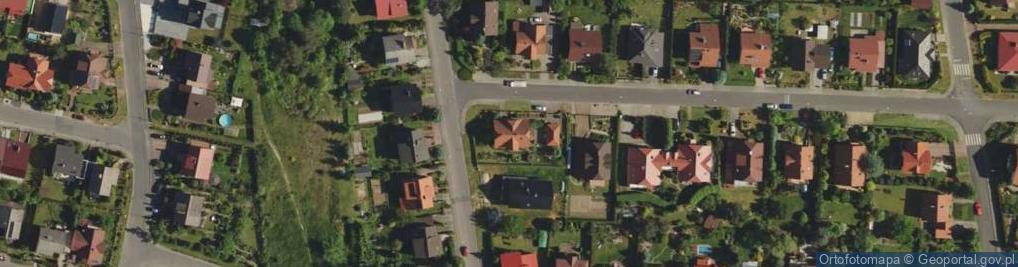 Zdjęcie satelitarne Czerwonych Maków ul.