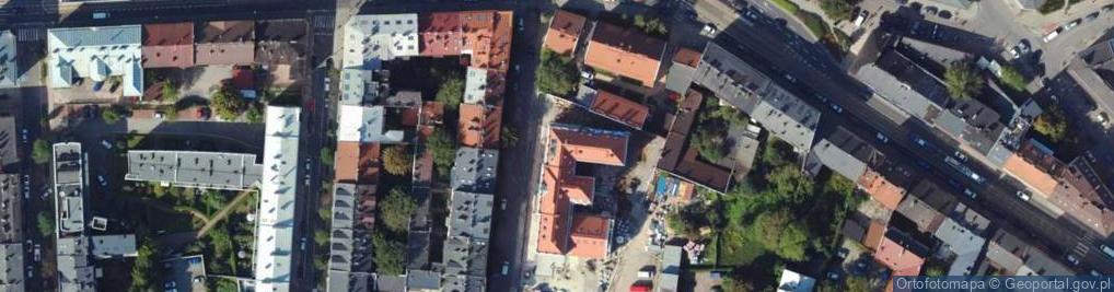 Zdjęcie satelitarne Czarnieckiego Stefana, hetm. ul.