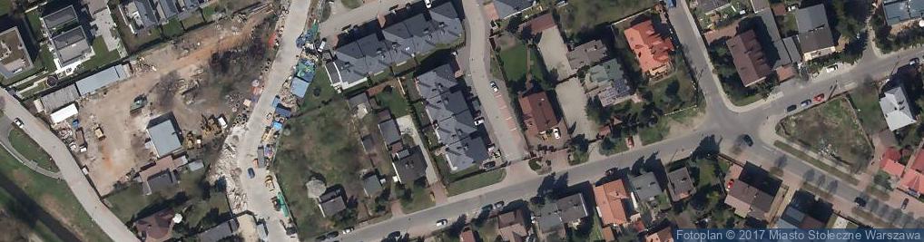 Zdjęcie satelitarne Czerwonej Jarzębiny ul.