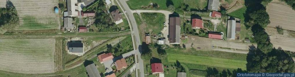 Zdjęcie satelitarne Dąbrówka Wisłocka ul.