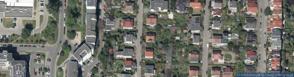Zdjęcie satelitarne Dzierżoniowska ul.