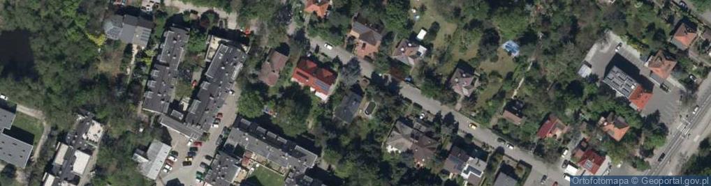 Zdjęcie satelitarne Dzierżonia Jana, ks. ul.