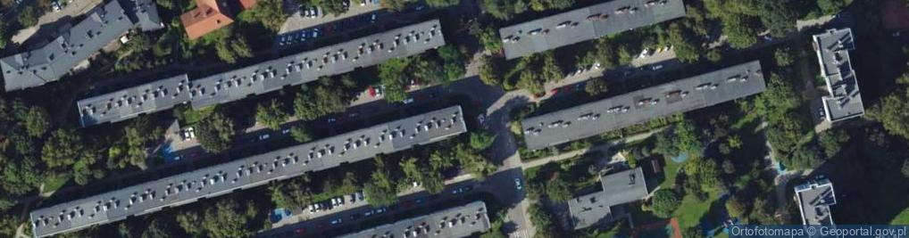 Zdjęcie satelitarne Komandosów ul.