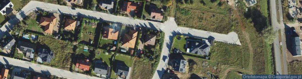 Zdjęcie satelitarne Komara Władysława ul.