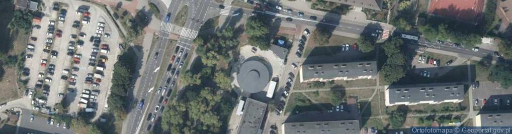 Zdjęcie satelitarne Komuny Paryskiej ul.