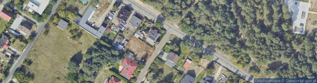 Zdjęcie satelitarne Komarowa ul.