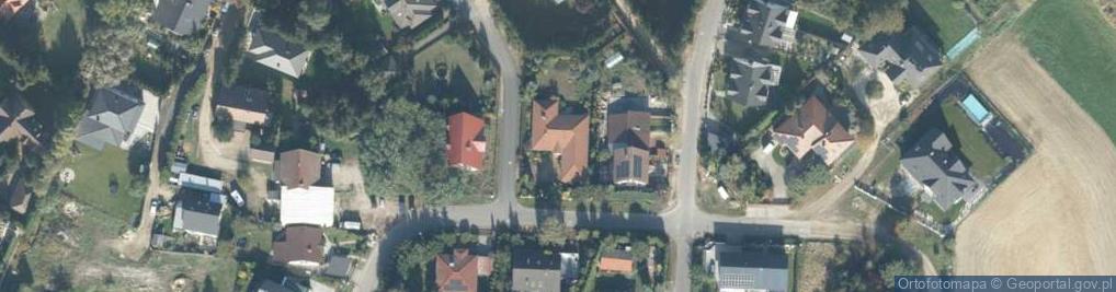 Zdjęcie satelitarne Ładna ul.
