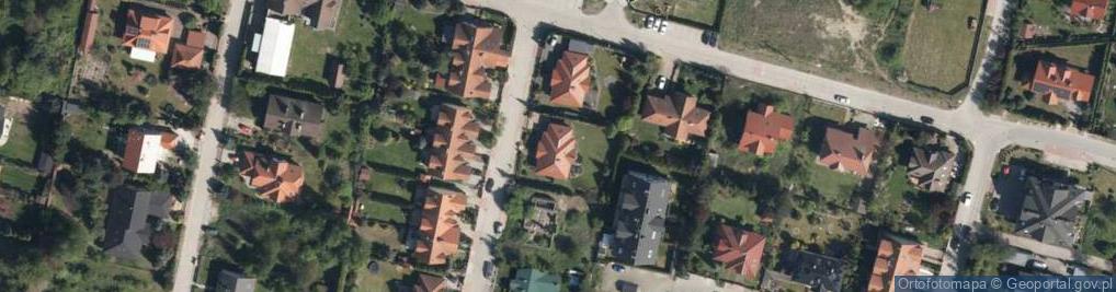 Zdjęcie satelitarne Ładna ul.