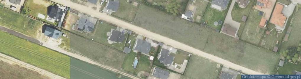Zdjęcie satelitarne Ładna ul.