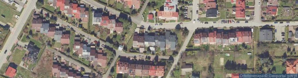 Zdjęcie satelitarne Ładna ul.