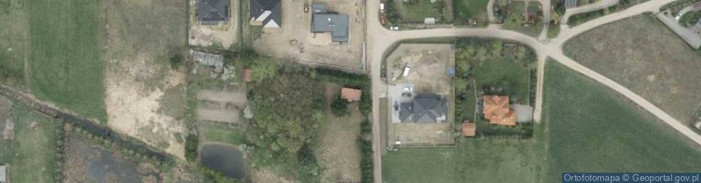 Zdjęcie satelitarne Ładna ul.