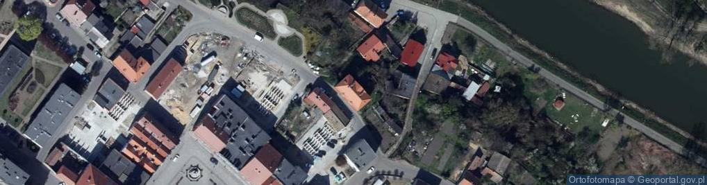 Zdjęcie satelitarne Nadbrzeżna ul.