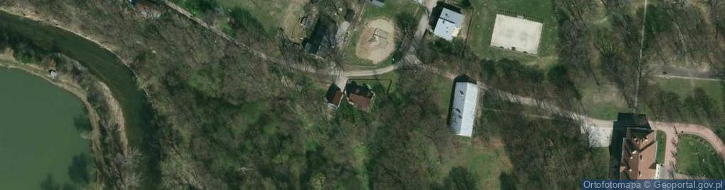 Zdjęcie satelitarne Nad Skarpą ul.