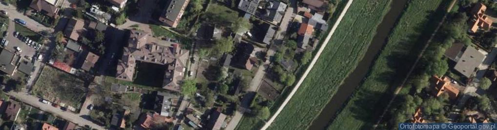 Zdjęcie satelitarne Nadbrzeżna ul.