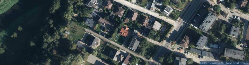 Zdjęcie satelitarne Nadbrzeżna ul.