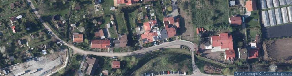 Zdjęcie satelitarne Nadbrzeżna ul.