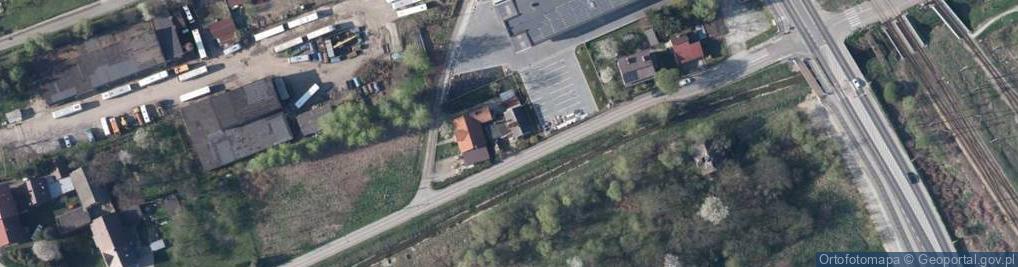 Zdjęcie satelitarne Nadbrzeżna ul.