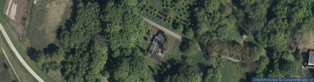 Zdjęcie satelitarne Nadbrzeżna ul.