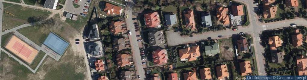 Zdjęcie satelitarne Obrońców Helu ul.