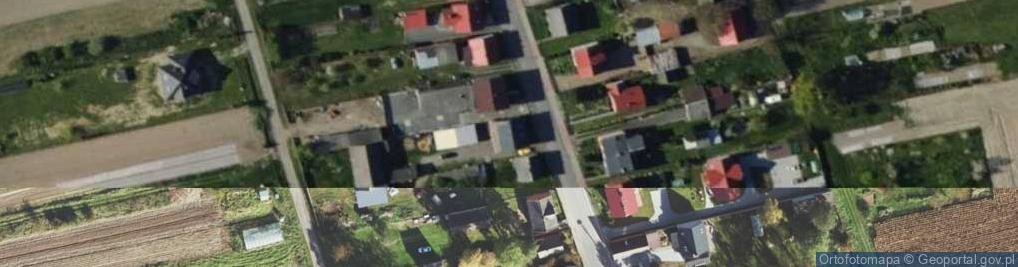 Zdjęcie satelitarne Ożarów ul.