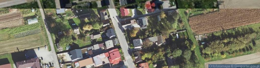 Zdjęcie satelitarne Ożarów ul.