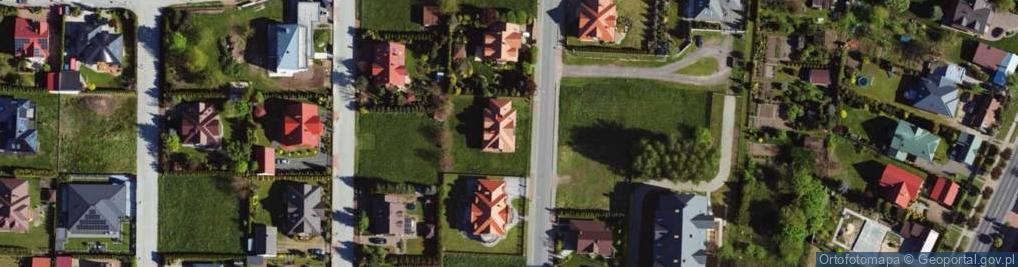 Zdjęcie satelitarne Papieska ul.