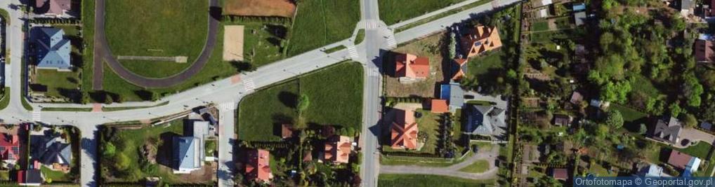 Zdjęcie satelitarne Papieska ul.