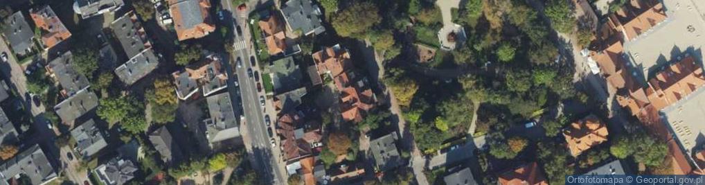 Zdjęcie satelitarne Parkowa ul.