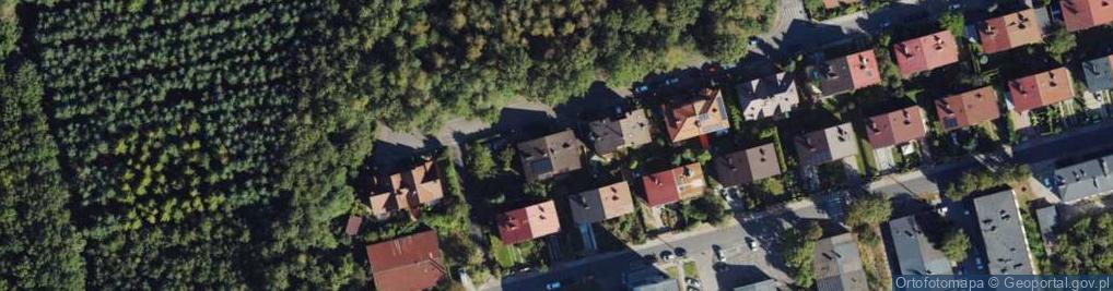 Zdjęcie satelitarne Piernikarczyka Józefa ul.