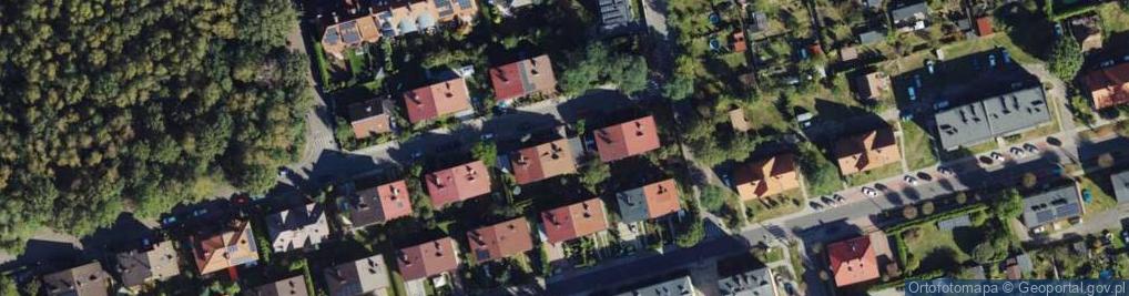 Zdjęcie satelitarne Piernikarczyka Józefa ul.