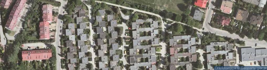 Zdjęcie satelitarne Piwnika-Ponurego Jana, mjr. ul.