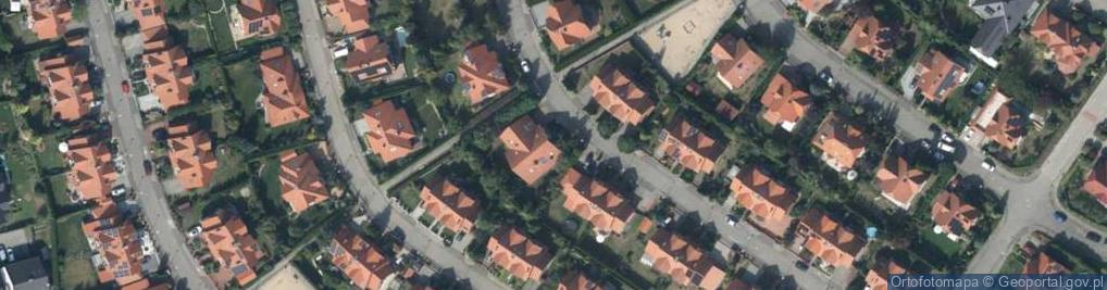 Zdjęcie satelitarne Pirenejska ul.