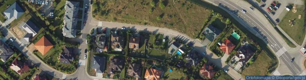 Zdjęcie satelitarne Pinokia ul.