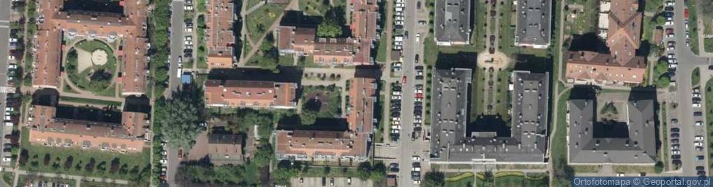 Zdjęcie satelitarne Pirenejska ul.