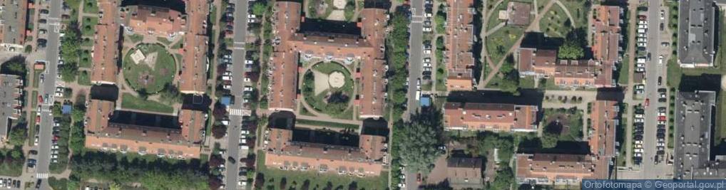 Zdjęcie satelitarne Pirenejska ul.